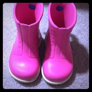 Native Sid rain boots